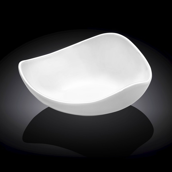 Салатник 185*185 мм. 600 мл. h=70 мм. треугольный Wilmax /1/6/36/