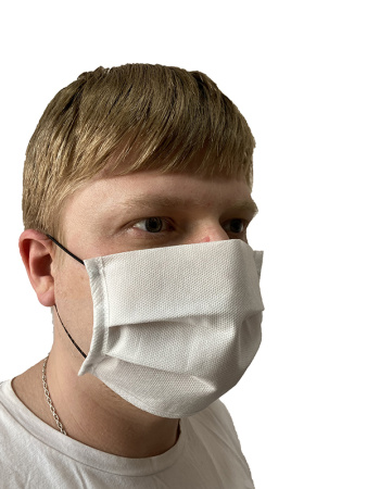 Маска защитная одноразовая 3-х слойная из спанбонда на резинках /100/
