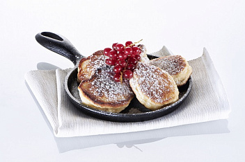 Сковорода порц. d=13 см. h=1,5 см. чугун. /1/8/ Сковорода порц. d=13 см. h=1,5 см. чугун. /1/8/