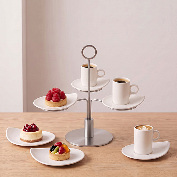 Подставка для десерта d=265 мм. h=275 мм. серебрянная + 3 тарелки Клэр (чашка 79859, кружка 79857, блюдце 79858, тарелка 79856) Bonna /1/